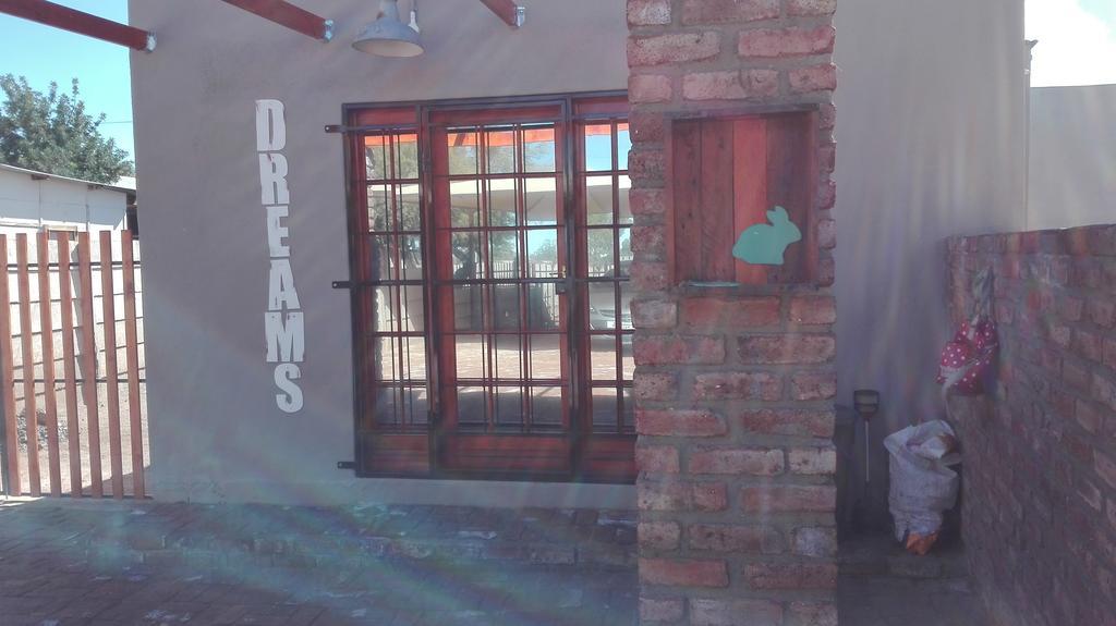 Hotel Dreams à Beaufort West Extérieur photo